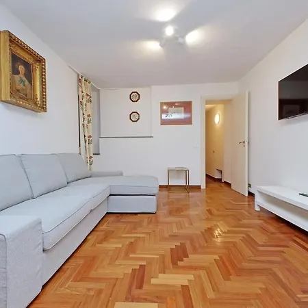 Pantheon Rondanini Διαμέρισμα