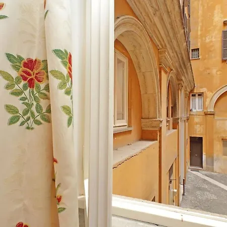 Pantheon Rondanini Daire